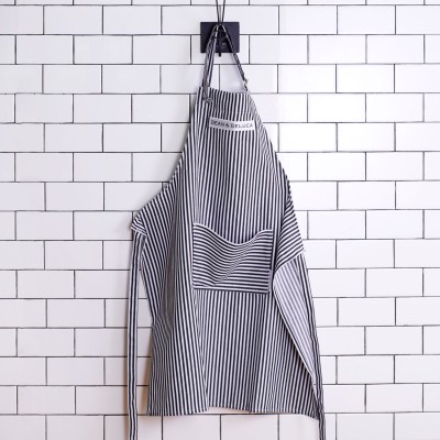 DEAN & DELUCA Black Everyday Kitchen Apron